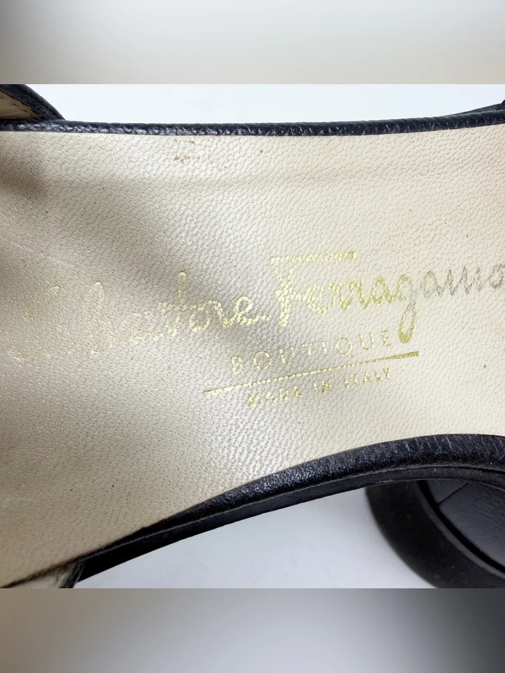 Salvatore Ferragamo T-Strap Wedge Sandals Black Pebbled Leather 6.5 B Designer